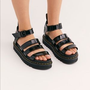 Dr. Martens Blaire Flatform Sandal